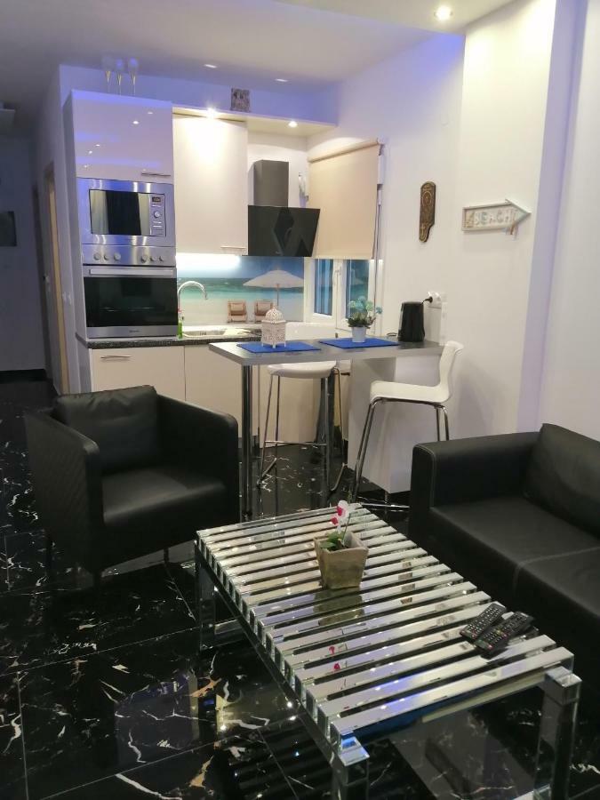Apartamento Totani Lux Peraía Exterior foto