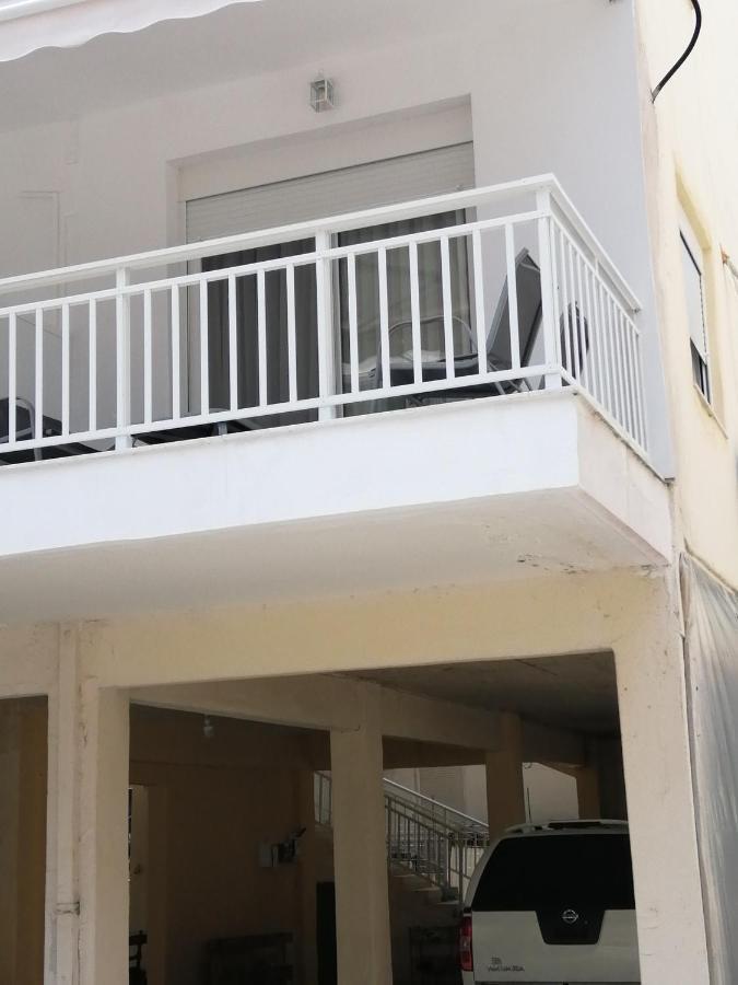 Apartamento Totani Lux Peraía Exterior foto
